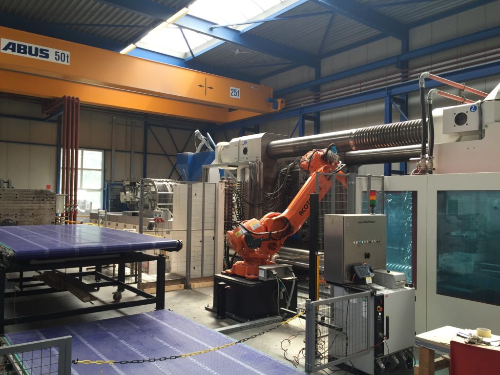 HSV TMP specialist in grote kunststof spuitgiet producten en onderdelen